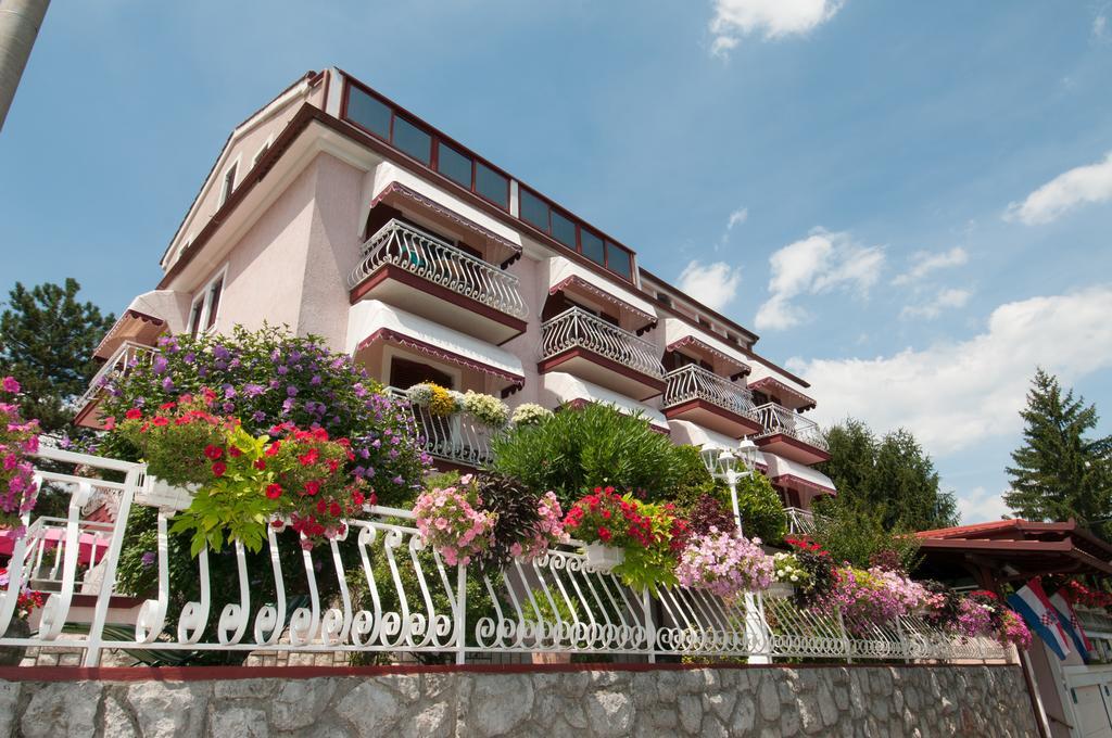 Bed & Breakfast Villa Klara Icici Luaran gambar