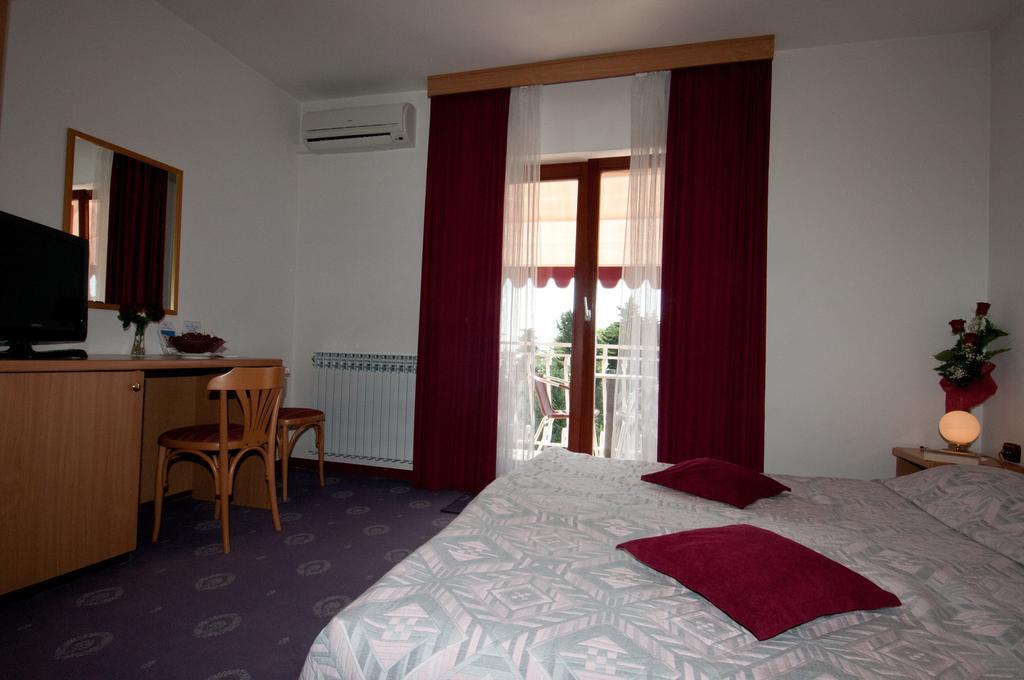 Bed & Breakfast Villa Klara Icici Bilik gambar