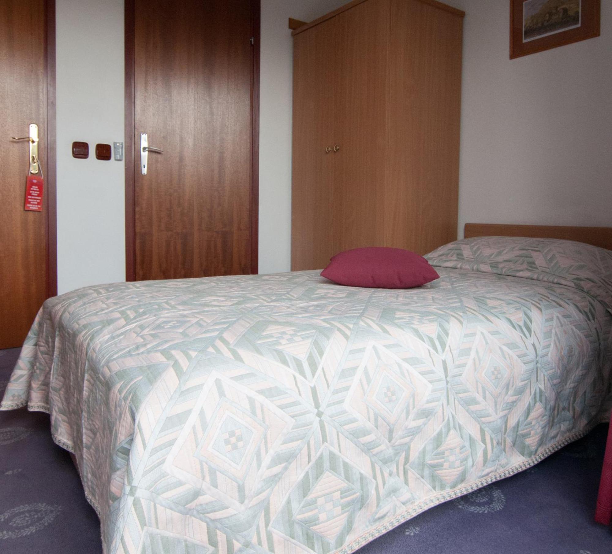 Bed & Breakfast Villa Klara Icici Bilik gambar