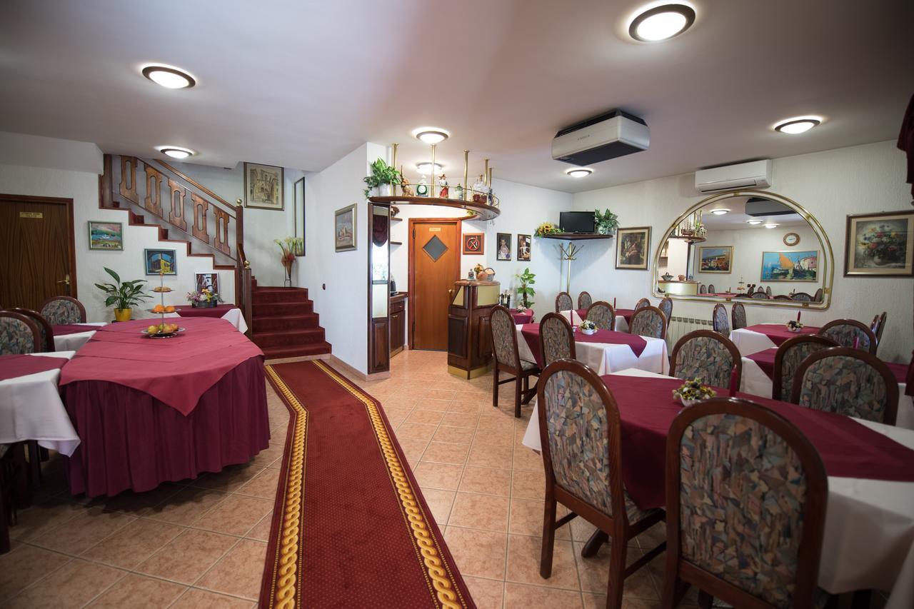 Bed & Breakfast Villa Klara Icici Luaran gambar